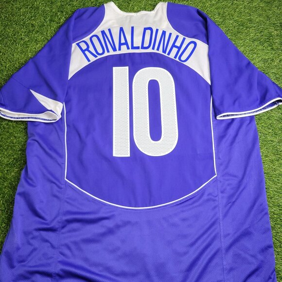 Ronaldinho Nike Brazil 2004 Away Soccer Jersey Shirt XL - Picture 1 of 8